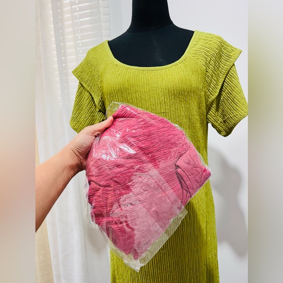 BNWT Crinkly Cotton Dress - Picture 4 of 4